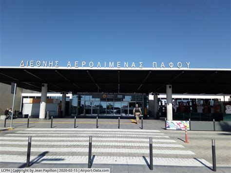 paphos international airport arrivals today.